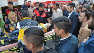 Balkondan düşen eşinin arkasından atladı