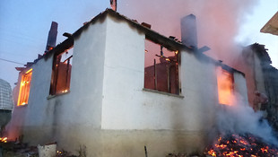 Bilecikte ev yangını