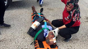 Bitlis'te kamyonet şarampole devrildi: 6 ağır yaralı