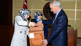 Braille alfabesiyle üç ayda Kur'an öğrendiler