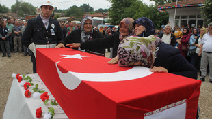Bursa'da polis memurunun trafik kazasında şehit olması