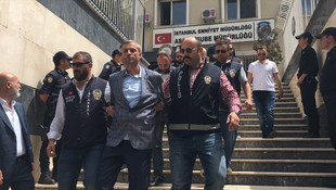 Can Dündar'a saldırı