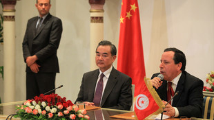 Çin Dışişleri Bakanı Vang Tunus'ta