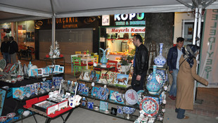 Çini festivalinden hırsızlık güvenlik kamerasında