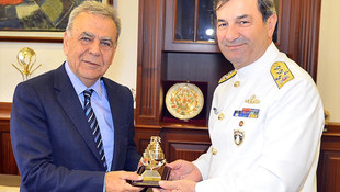 Donanma Komutanı Oramiral Kösele İzmirde