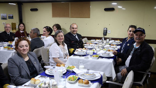 Donanma Komutanlığı kapılarını annelere açtı