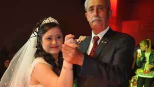 Down sendromlu Yasemin'in gelinlik hayali gerçek oldu