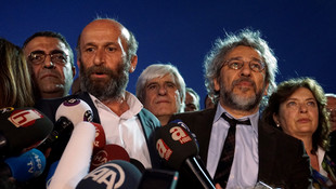 Dündar ve Gül'ün gizli bilgileri açıklama davasında karar