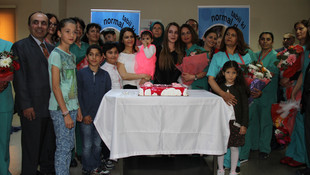 Ebeler yıllar önce doğumuna katıldığı çocuklarla buluştu