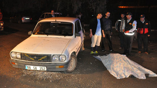 Eşinin kullandığı otomobilin altında kalan kadın öldü