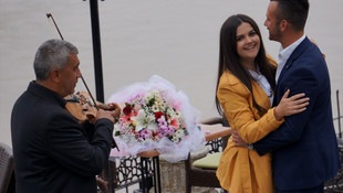 Edirnede evlilik teklifi renkli görüntülere sahne oldu