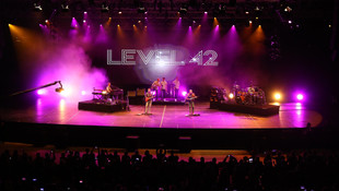 EXPO 2016'da Level 42  grubu konser verdi