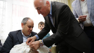 Gençlik ve Spor Bakanı Kılıç şehit ailesini ziyaret etti