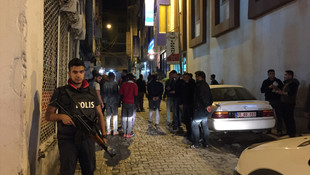 Hakkaride huzur operasyonu: 10 gözaltı