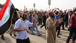 Sadr yanlısı göstericilerin Yeşil Bölge'ye girmesi