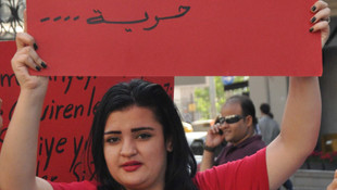 İstanbul'da Suriye'deki saldırılar protesto edildi