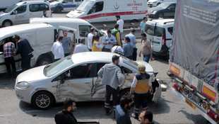 Sancaktepe'de zincirleme trafik kazası