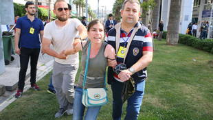 İzmir'de izinsiz gösteri