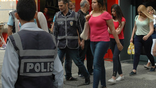 İzmir'de telefon dolandırıcılığı operasyonu