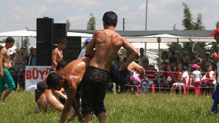 Kavasoğlu ve Şamdancıbaşı İbrahim Yağlı Güreşleri