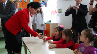 Kırklareli'de okullarda kuru üzüm dağıtımına başlandı