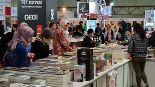 Kocaeli Kitap Fuarı'na yoğun ilgi