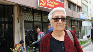 Manisa'da TKP binasının camları kırıldı