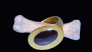 Muğla'da 2 bin 500 yıllık süs eşyaları bulundu