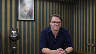 Ödüllü fotoğrafçı Ponomarev'den AA'ya ziyaret