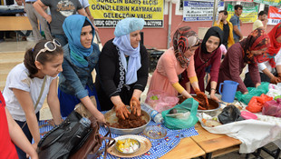 Öğrenciler, Suriye sınırında 3 dilde konser verdi