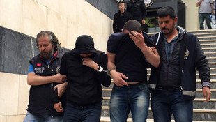 Oto hırsızlık zanlıları adliyeye sevk edildi
