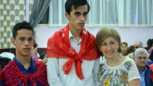 Özel tertiplere kına gecesi