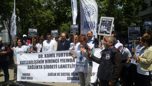 Sağlık çalışanlarına şiddete protesto