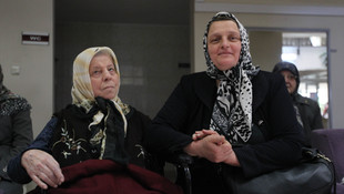 Şehit eşleri ve annelerinden yaşlılara anlamlı ziyaret