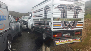 Siirt'te trafik kazaları: 11 yaralı