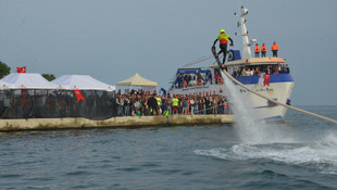 Sinop'ta flyboard gösterisi