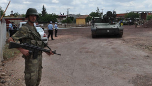 Suriye sınırındaki İslahiye'ye obüs sevkiyatı