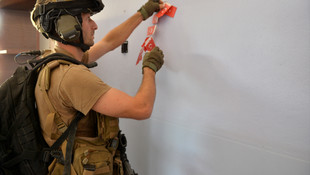 Teröristlerin zarar verdiği okuldaki manzara yürek burktu