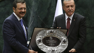 TOBB 72. Genel Kurul Hizmet Şeref Belgesi ve Plaket Töreni