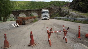 Tunceli-Erzincan karayolunda tır ve kamyon kuyruğu
