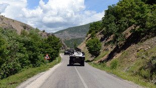 Tuncelide karayoluna yerleştirilen patlayıcı imha edildi