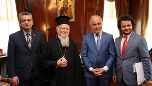 Türk Kızılayı Genel Başkanı Kınık'tan Patrik Bartholomeos'a ziyaret