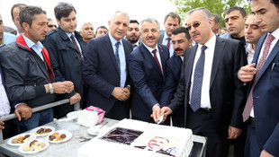 Ulaştırma, Denizcilik ve Haberleşme Bakanı Arslan, Kars'ta