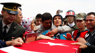 Şehit Jandarma Astsubay Tıraş Gaziantepte toprağa verildi