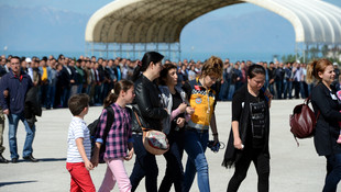 Şehit askerler için Vanda tören düzenlendi