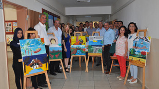 Yakılan okulun öğrencilerinden resim sergisi