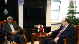 YÖK Başkanı Saraç, İranlı bakan Farhadi ile görüştü