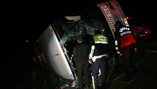 Yozgat’ta yolcu otobüsü devrildi: 3 ölü 30 yaralı