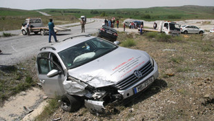 Yozgat'ta iki otomobil çarpıştı: 9 yaralı