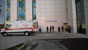 GÜNCELLEME - Yüzü maskeli kişinin saldırısına uğrayan polis ağır yaralandı